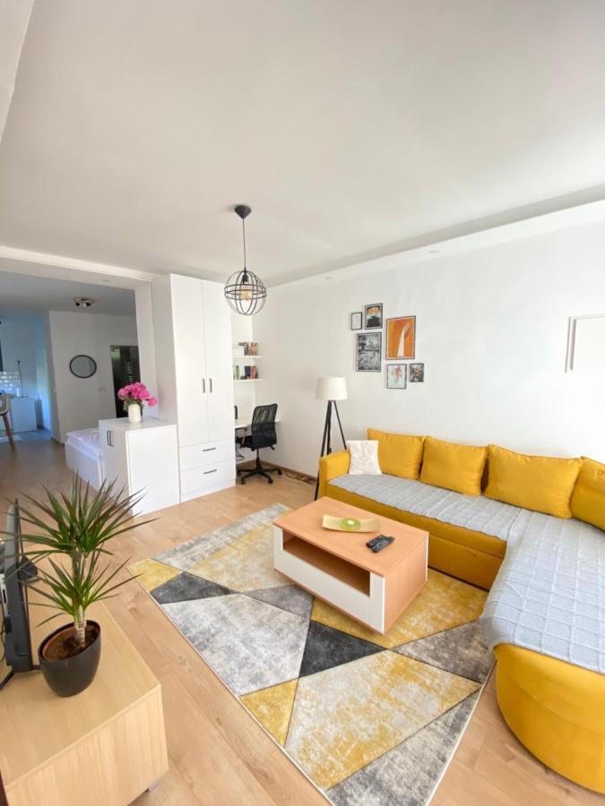 Modern Studio Apartment In The Old Town サラエヴォ エクステリア 写真