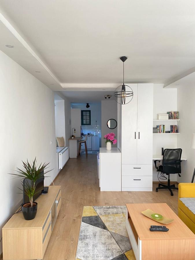Modern Studio Apartment In The Old Town サラエヴォ エクステリア 写真