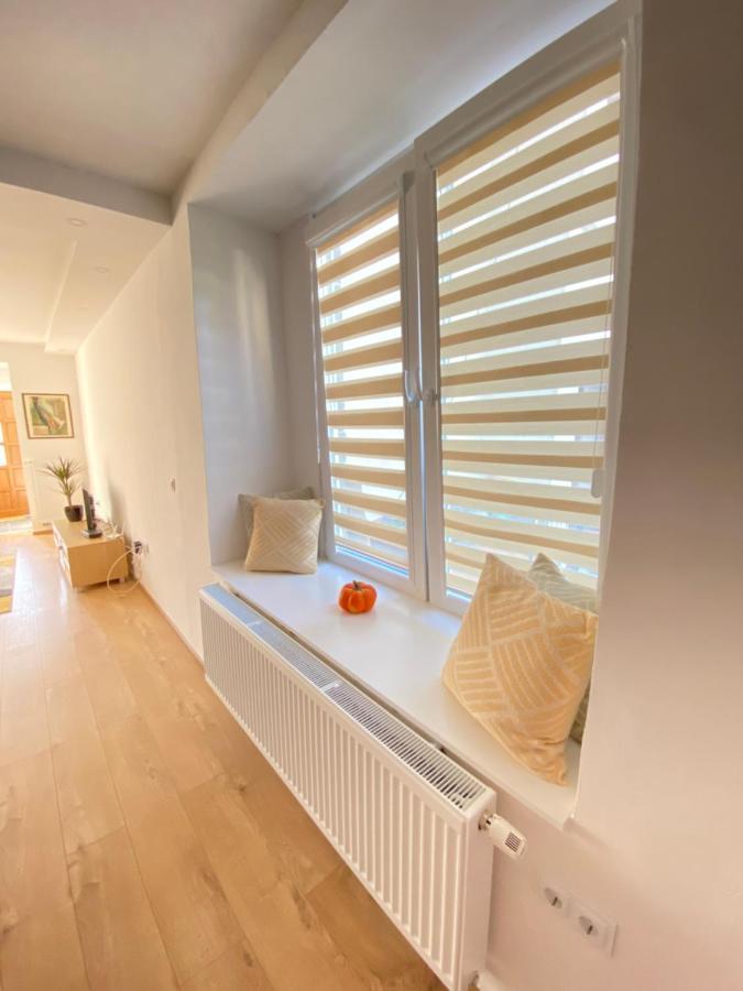 Modern Studio Apartment In The Old Town サラエヴォ エクステリア 写真